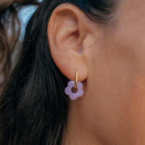 lila flower earrings