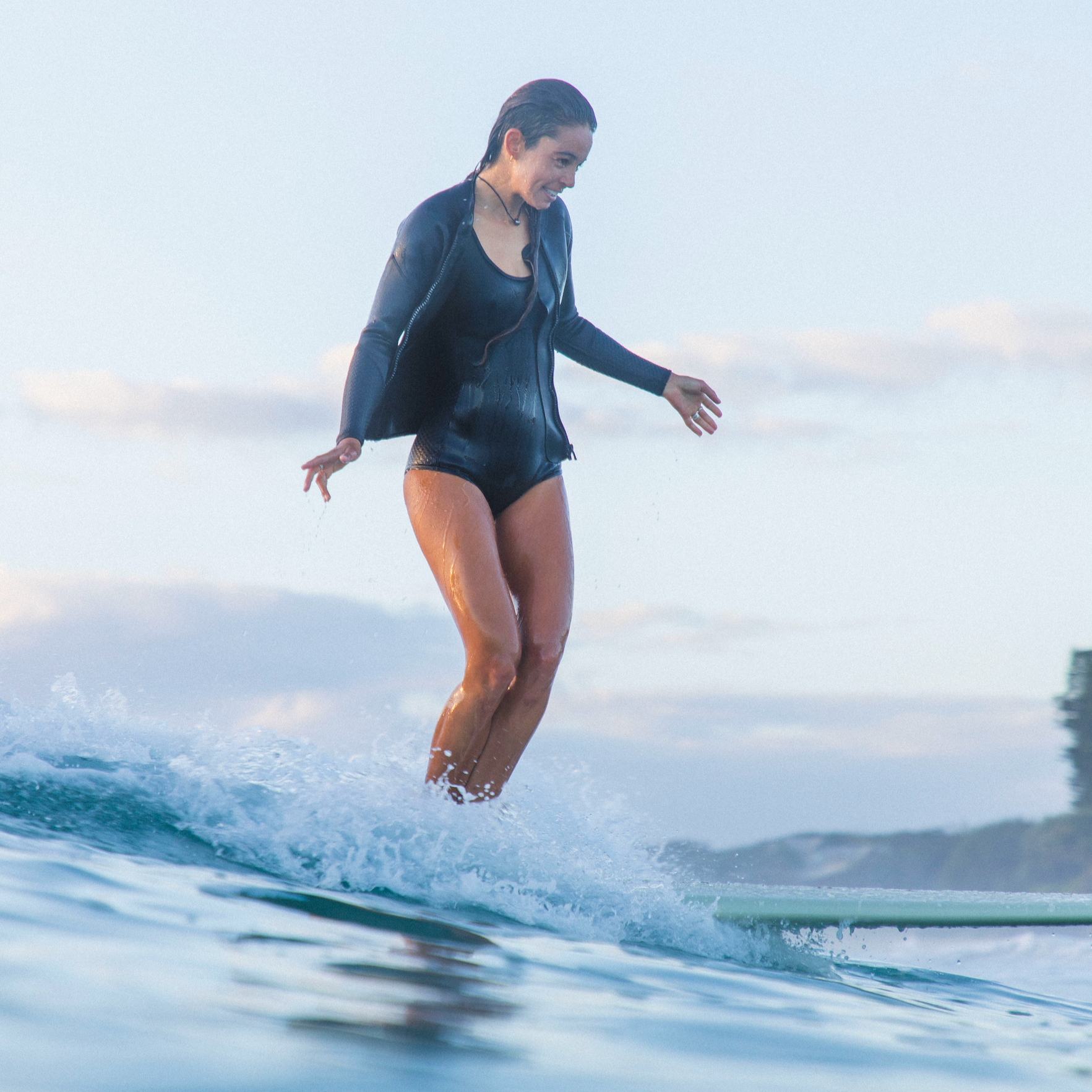 Surfing wetsuit top for women lore of the se